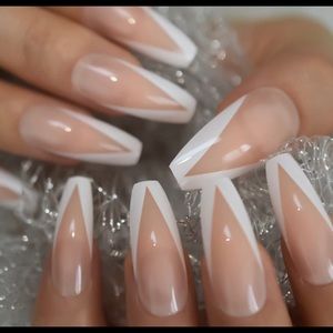 White Coffin Press On Nails Fake 24 Pc Nai…